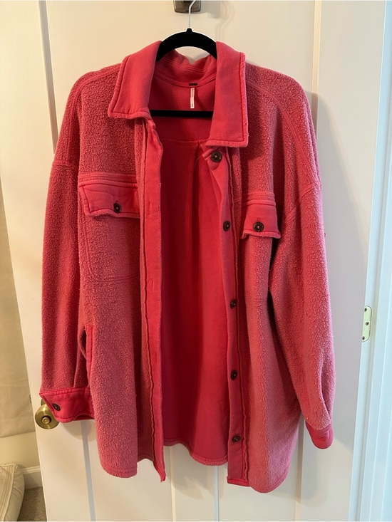Free People Jackets & Blazers - LIKE NEW Free people ruby jacket Women’s Pink Fleece Shacket Jacket